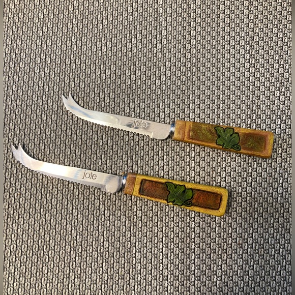 Set of Rustic Cheese Serving Dish/Tray/Cutting Board and Dome With Knifes - Picture 4 of 6